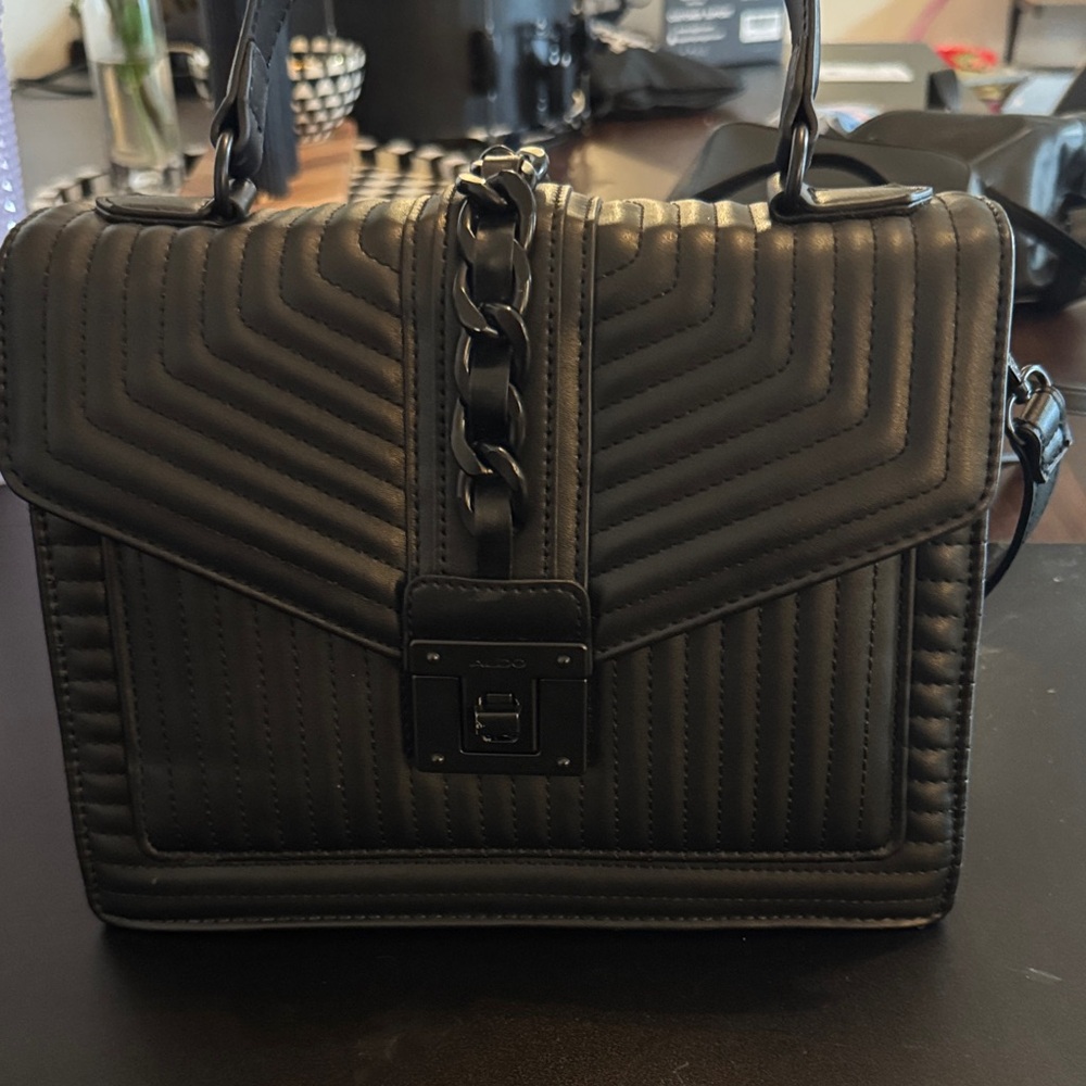 Elegant Black Quilted Handbag Aldo